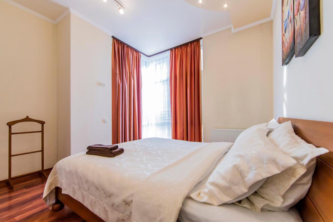2К Квартира У Новому Будинку На 10 Поверсі, Печерськ Kyiv Exterior photo